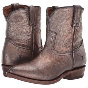NWOT Frye Billy Short Vintage